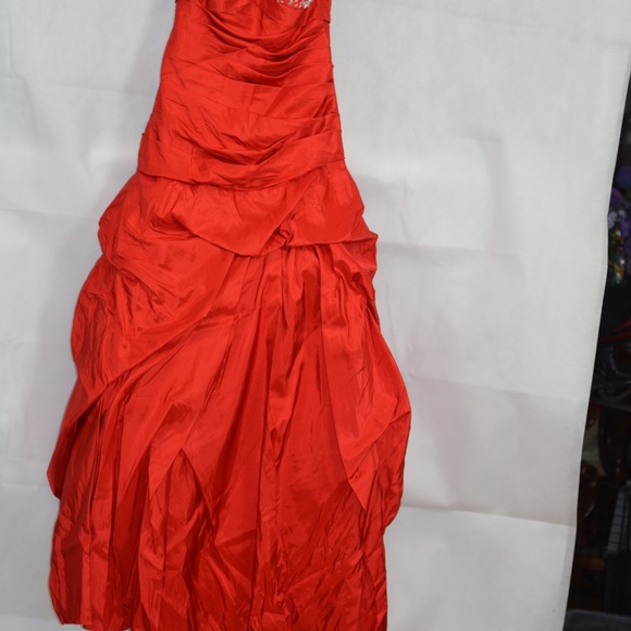 Rouched Red Sequined Beaded Dress SZ 10 NWT - Picture 10 of 15